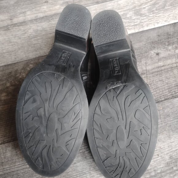 Earth Women's Size 8 Lina Austin Black Leather Ankle Boots - Picture 8 of 8